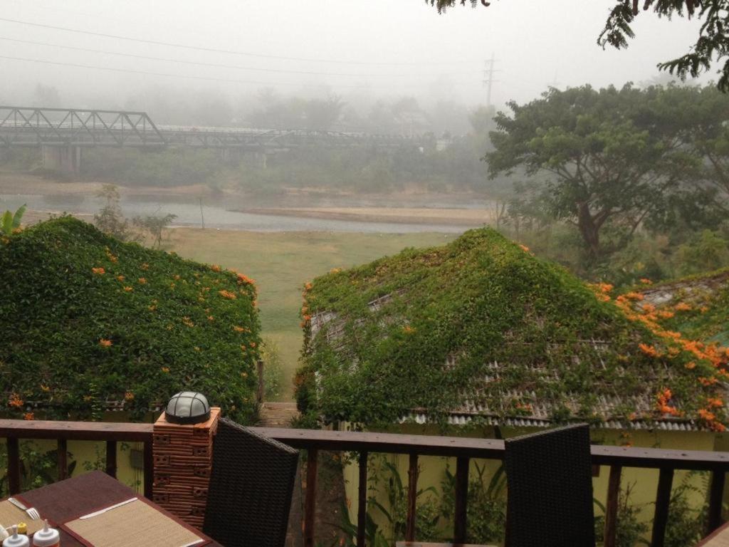 Him Naam Pai Resort Bagian luar foto