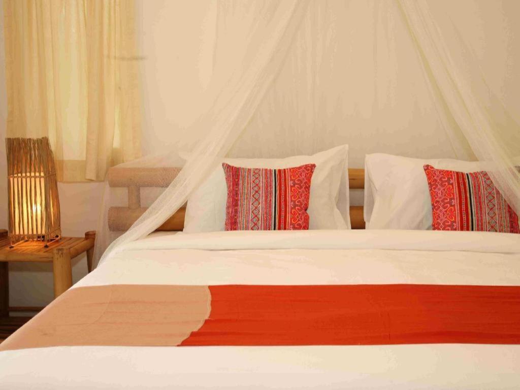 Him Naam Pai Resort Bagian luar foto