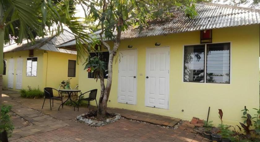 Him Naam Pai Resort Bagian luar foto