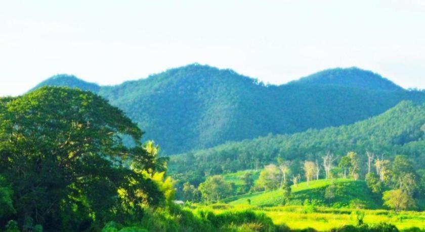 Him Naam Pai Resort Bagian luar foto