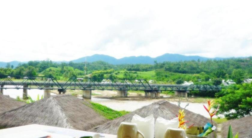 Him Naam Pai Resort Bagian luar foto